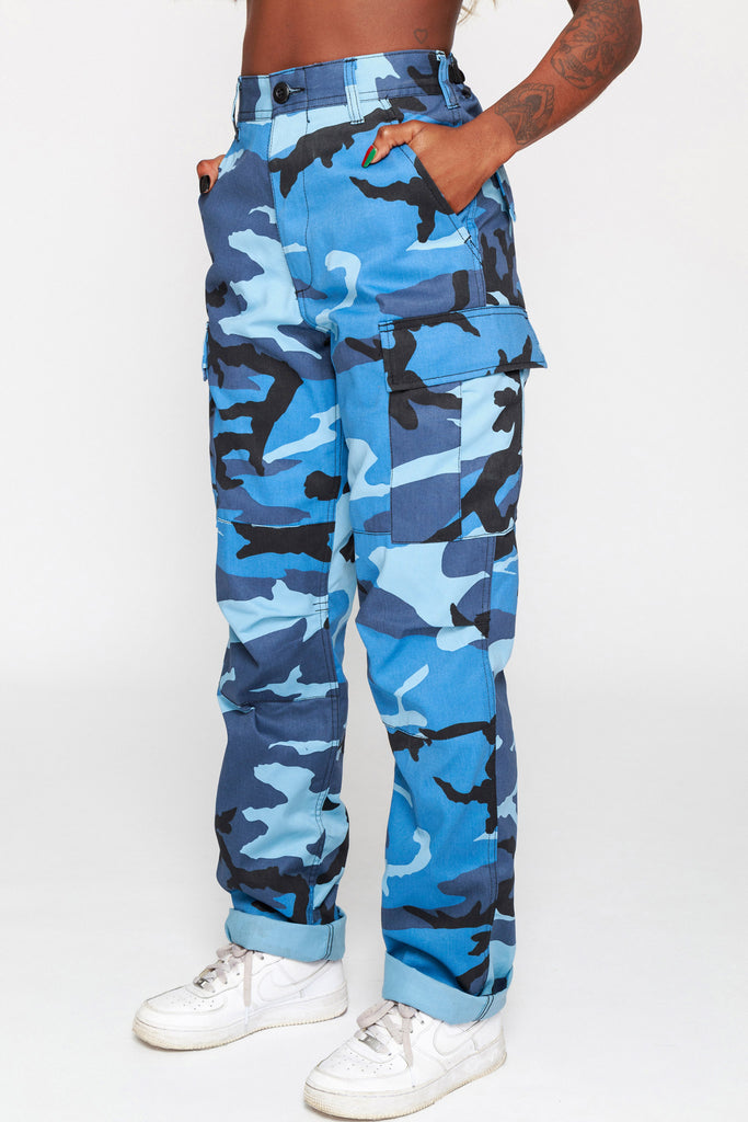Blue Camo Pants | Fashion outfits, Clothes, Camo outfits